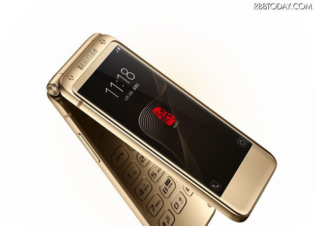サムスン、ガラケー風の折りたたみ式2画面スマホ発表！約15万円、中国