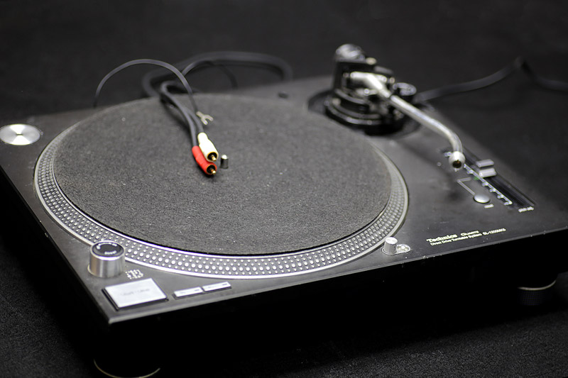 Technics SL1200 mk5 - ケーブル交換、LED交換、メンテナンス