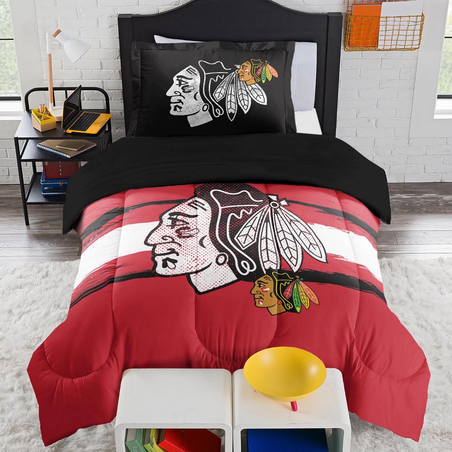 Chicago Blackhawks NHL Officially Licensed Comforter Set | Sweet