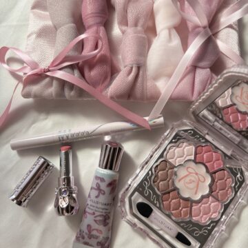 読者プレゼントあり】今年も即完売！“ジルスチュアート”2025年