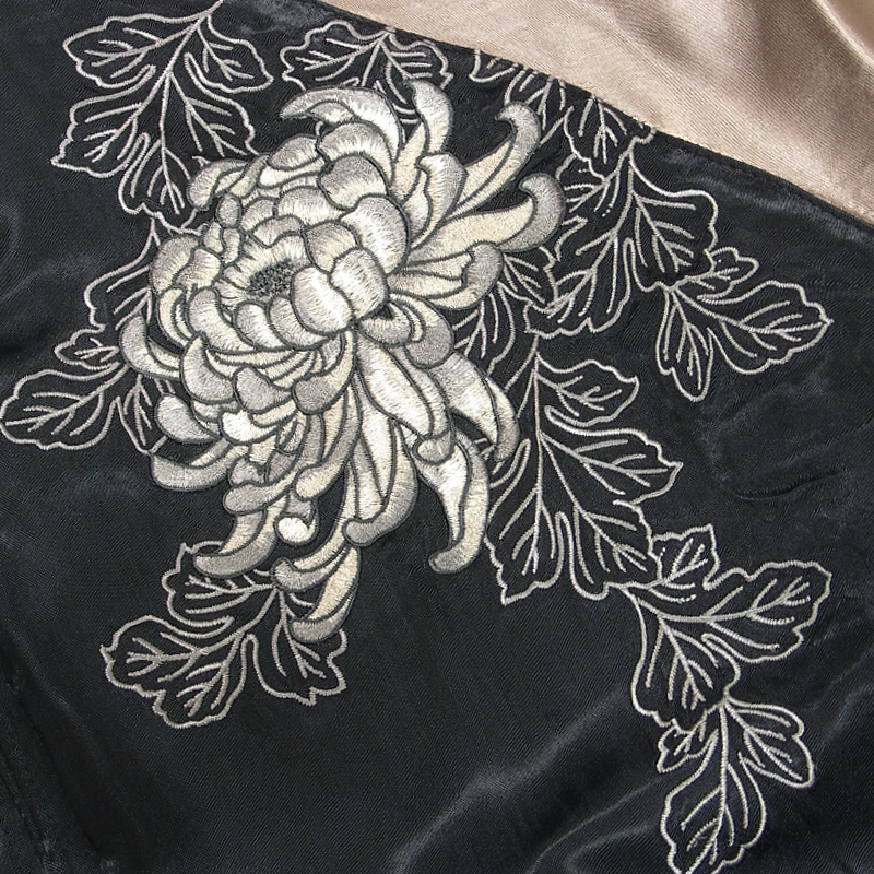 SSJ-011 菊花に白孔雀柄刺繍リバーシブルスカジャン - スカジャンの