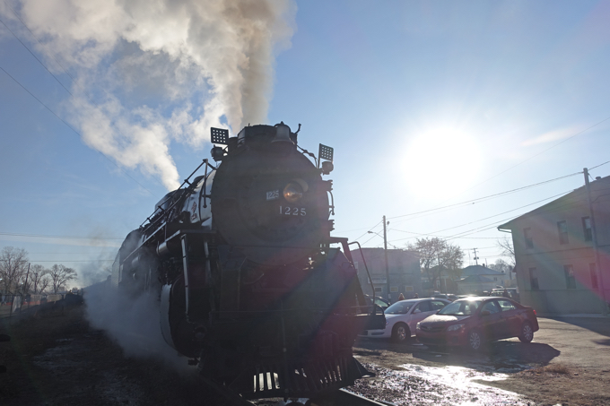 リアル急行北極号PM1225を見にゆく | 散歩の思考