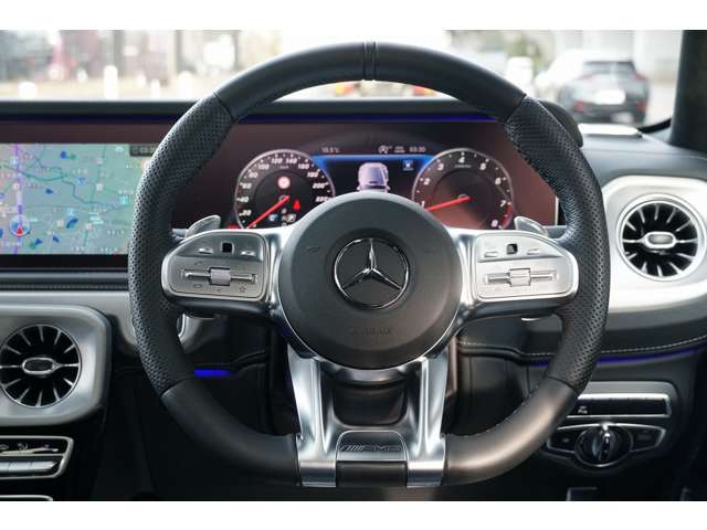 メルセデスAMGG63 4WDワンオーナー/ナイトパッケージ仕様/カーボ