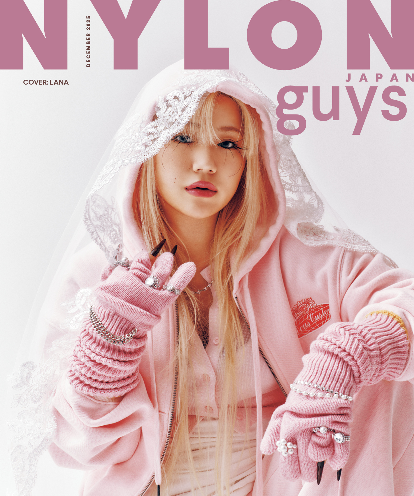 FASHION] Snow Man《阿部亮平》がNYLON初ソロ表紙！ “冷凍保存”したく