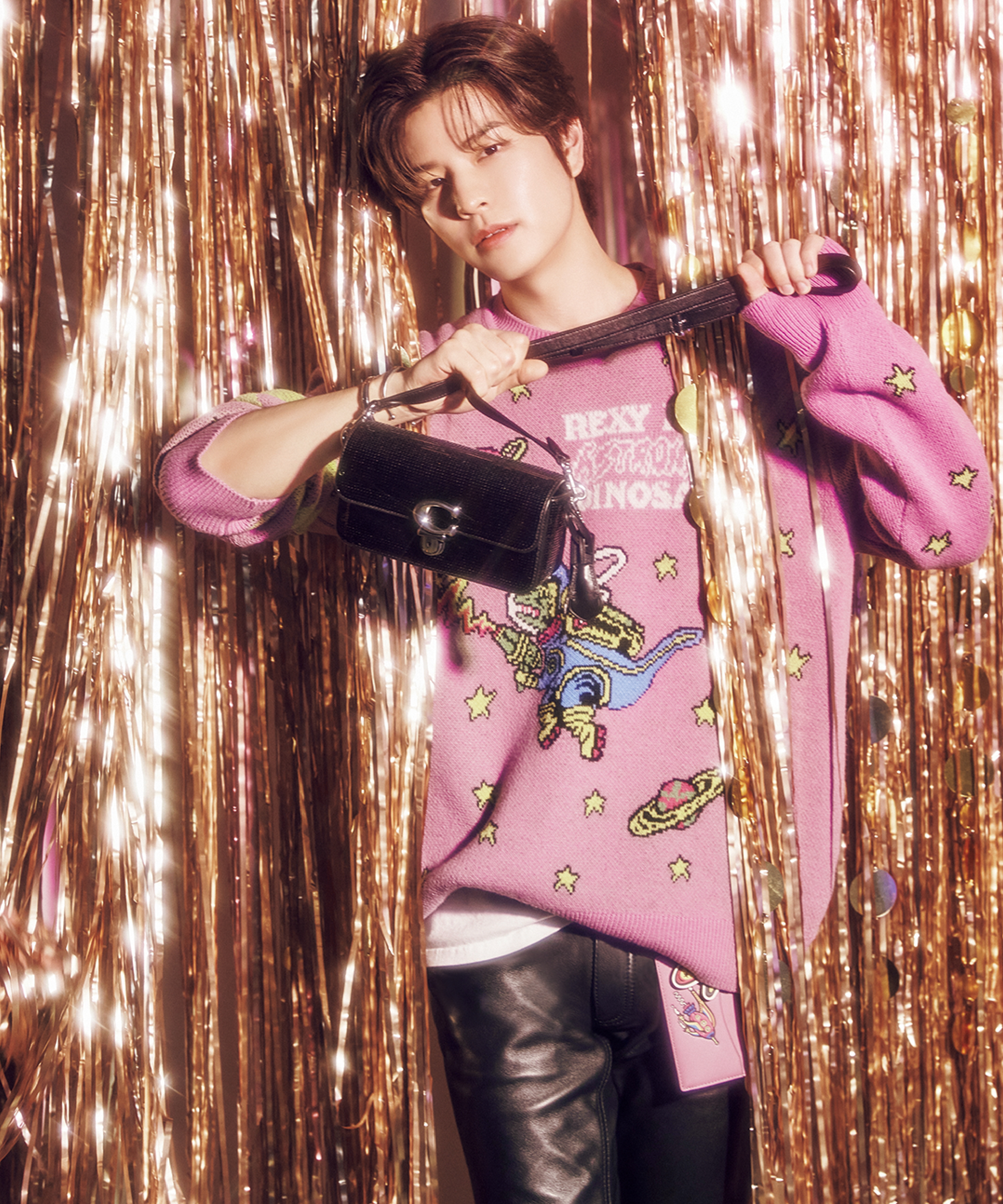 Stray Kids Seungminが贈るCOACHと過ごすハッピーホリデー - NYLON JAPAN