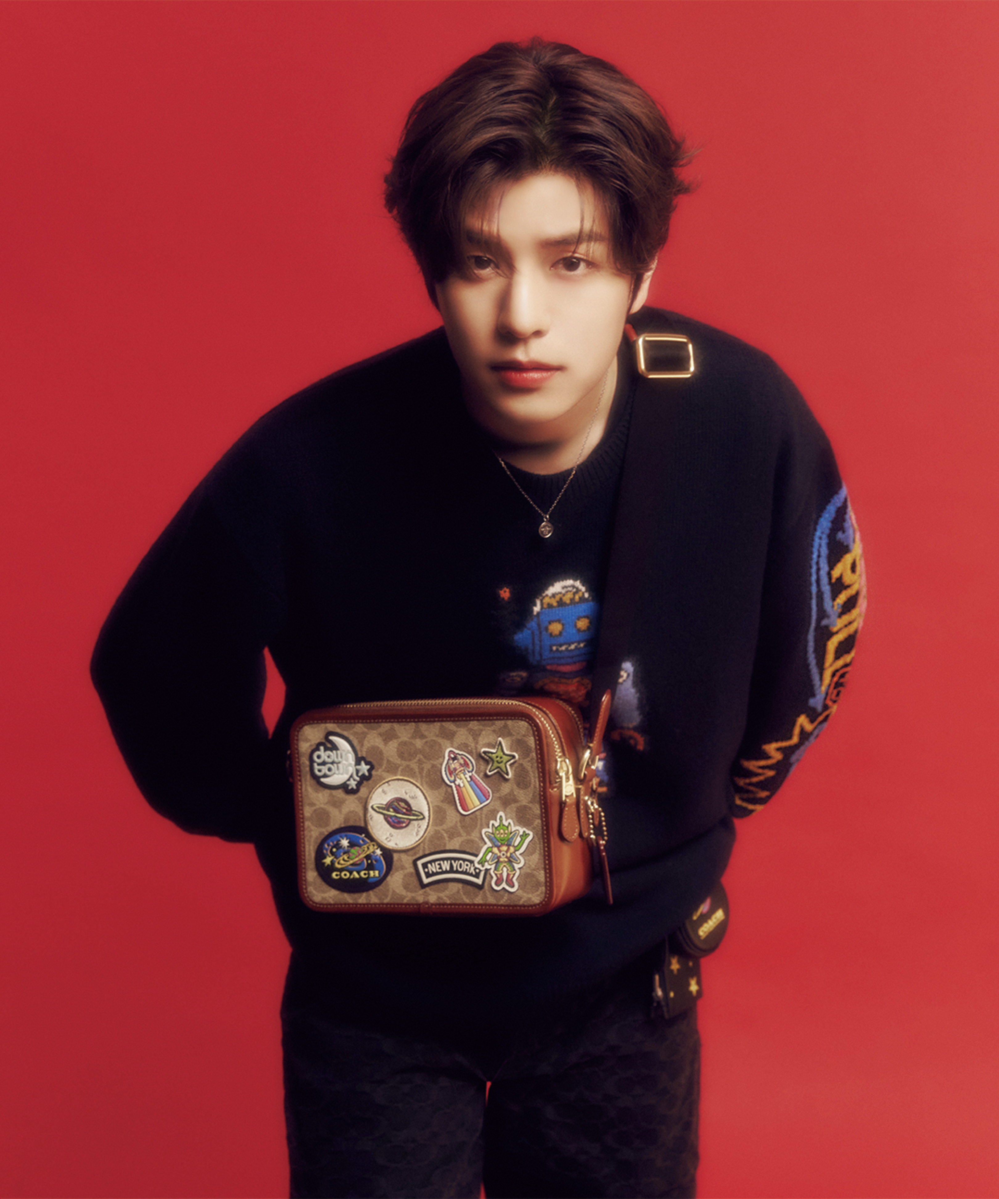 Stray Kids Seungminが贈るCOACHと過ごすハッピーホリデー - NYLON JAPAN