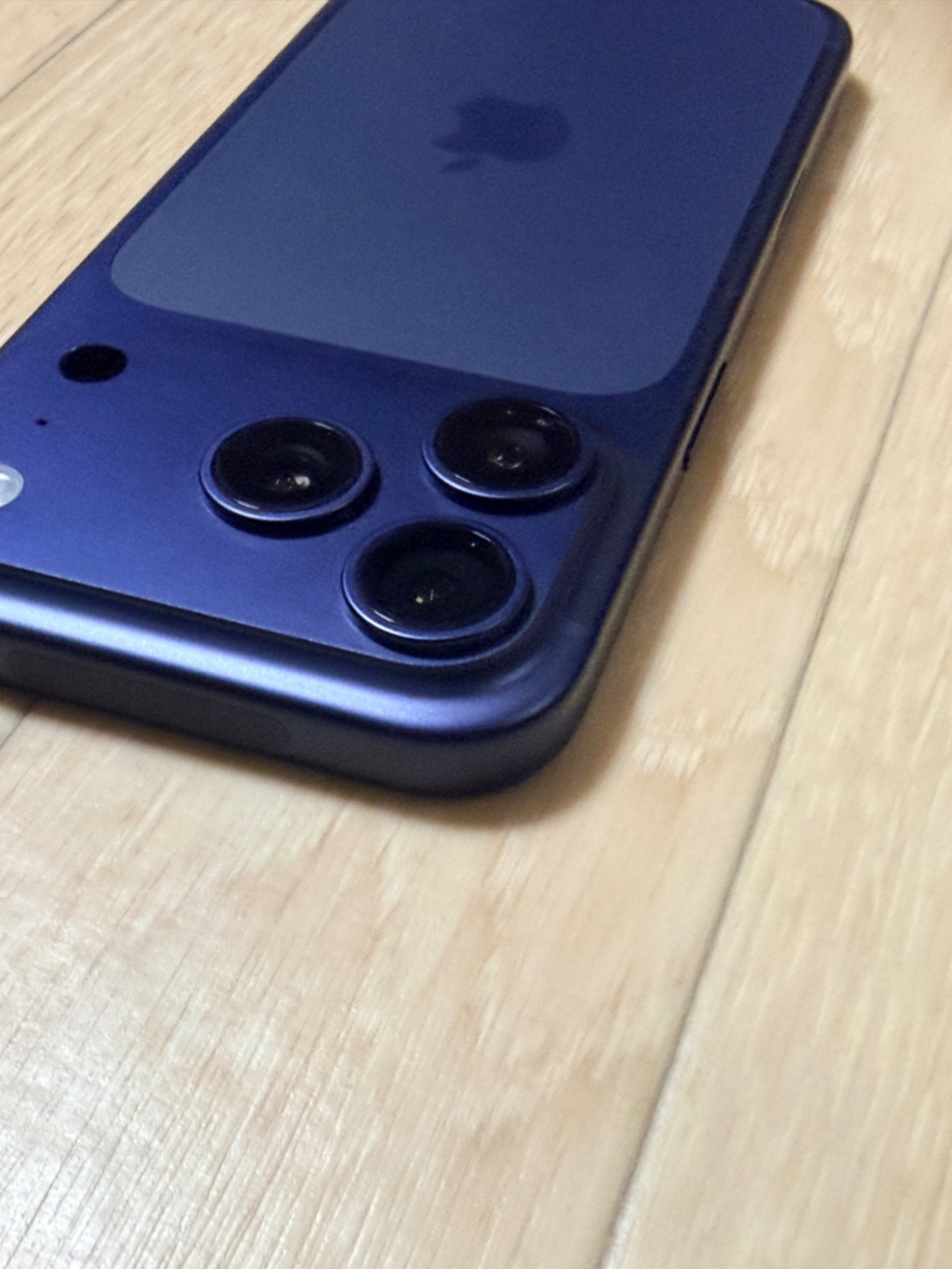 apple iPhone 17 Pro 256GB blue ディープブルー わずかに傷あり｜リベ