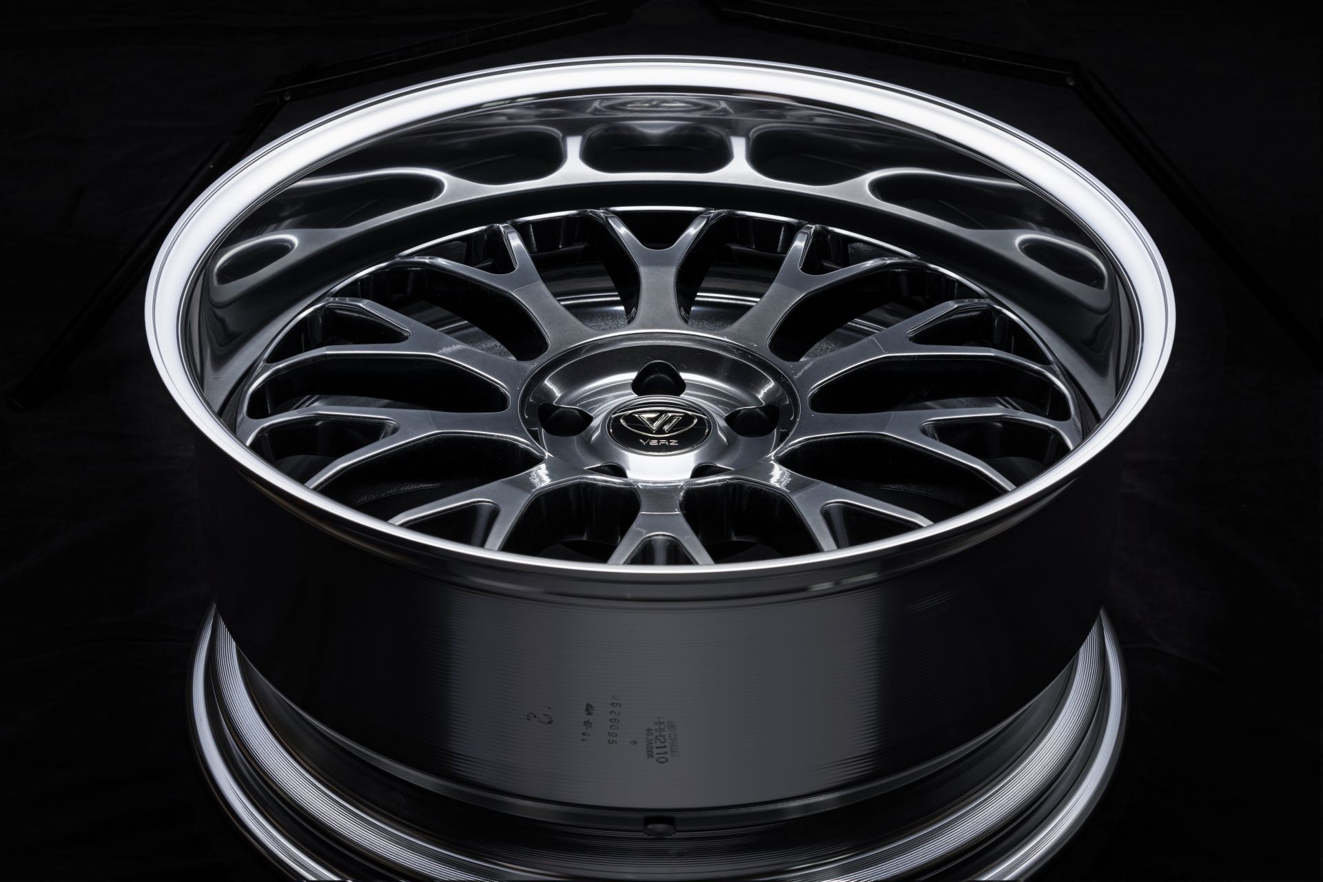 超新作2ピースホイール「VERZ-WHEELS DDR02」ヴェルズホイール21＆22