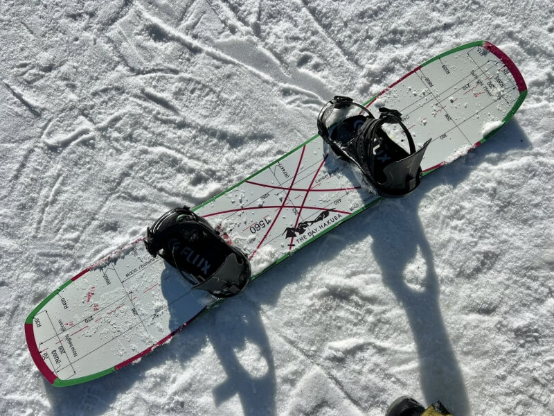 白馬を滑るためのスノーボードTHE DAY.HAKUBAが3万円+TAXにこだわる