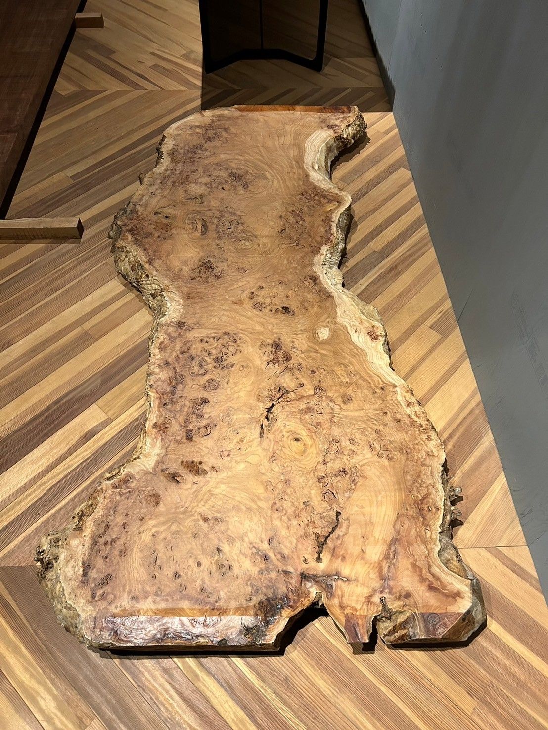 KUKU 株式会社福田工務店 | 一枚板、無垢材、木材加工、製材 | 木と