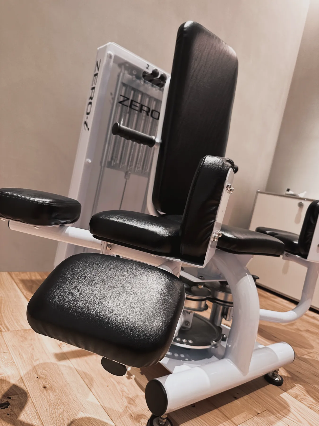 ZERO-i ゼロアイ | コンディショニングマシン（ストレッチマシン）