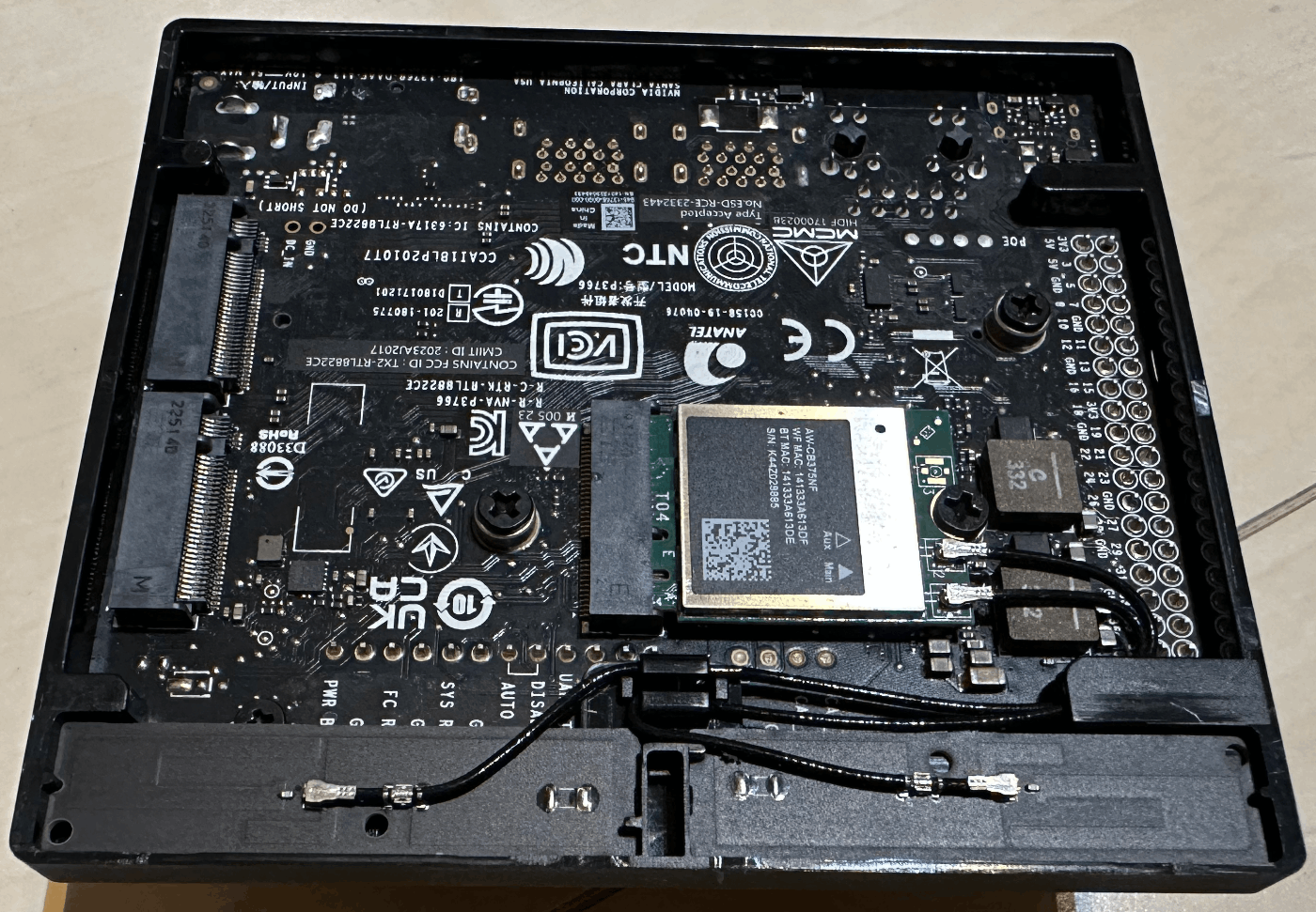 NVIDIA Jetson Orin Nano 開発者キット: 開封&セットアップ編