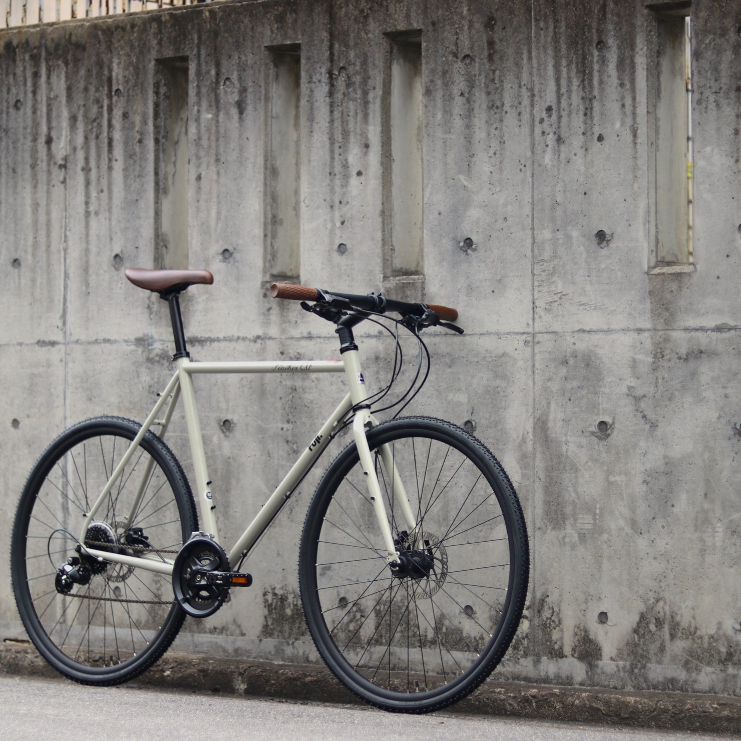 FUJI / 【2026年モデル】FEATHER CX FLAT – 京都の自転車屋 CYCLE SHOP