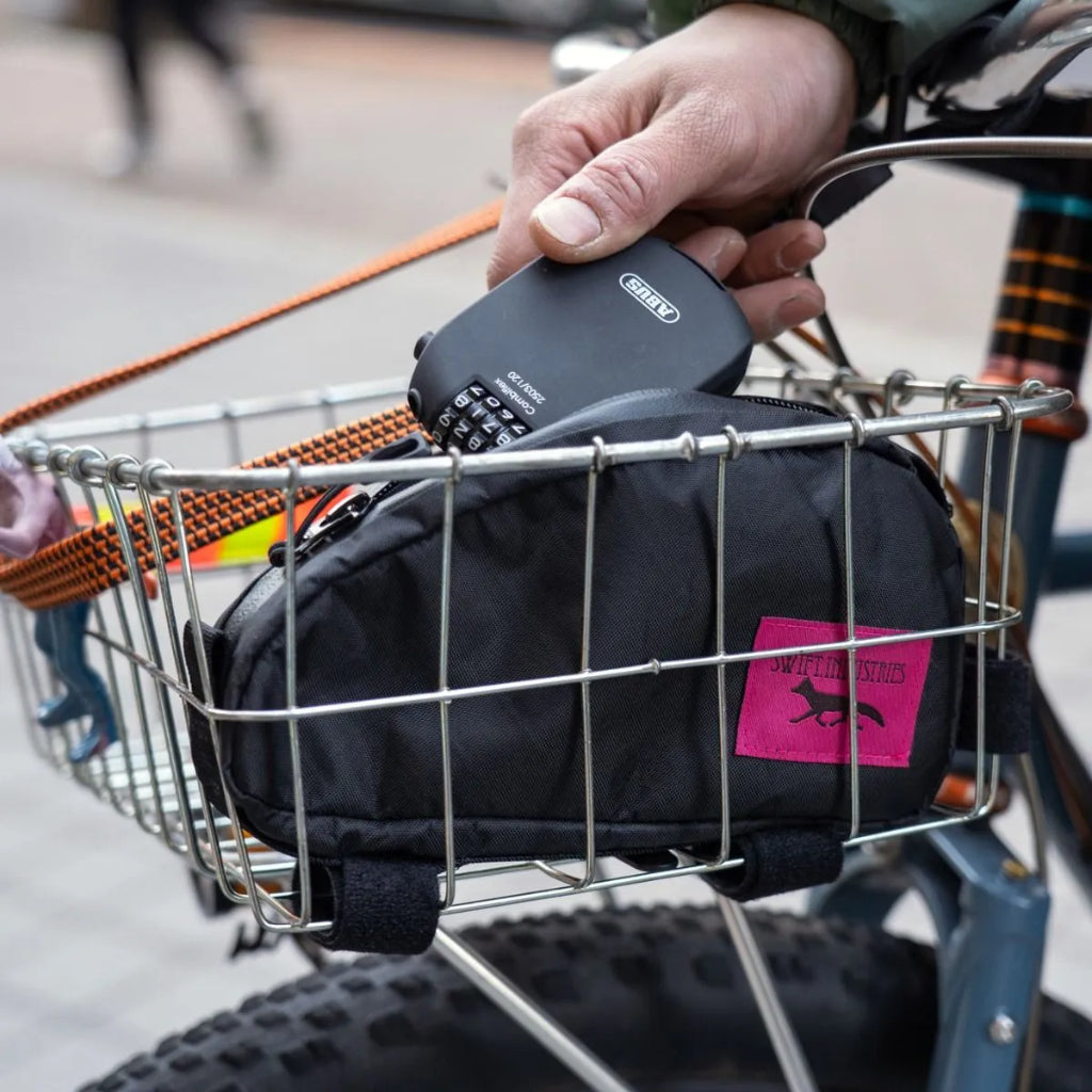 SWIFT INDUSTRIES / moxie top tube bag（ecopak） – 京都の自転車屋