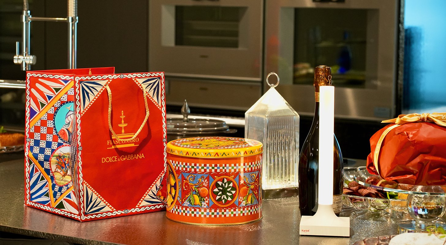 ドルチェ&ガッバーナ]パネットーネ マンダリン 1000g｜ トーヨー