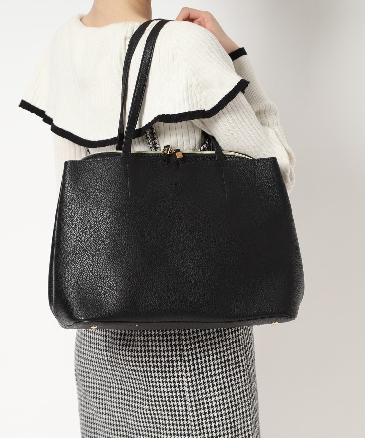 A4サイズもポケットに入る／多収納あおりトートバッグ（トートバッグ