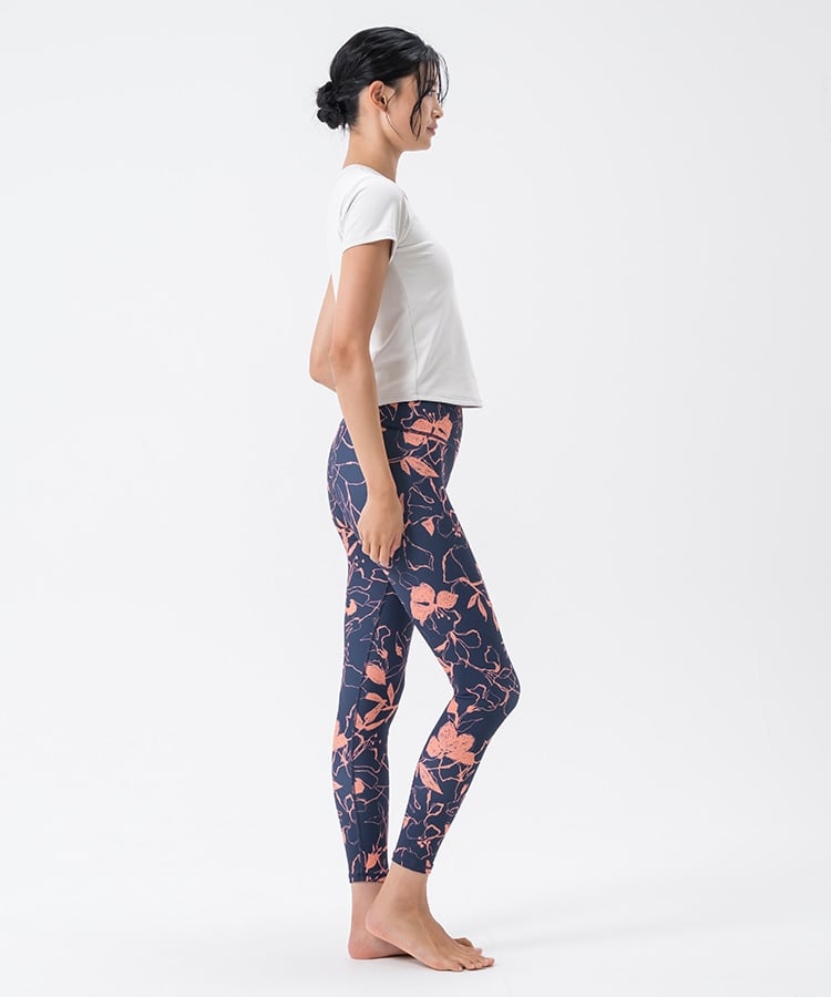 SUKALA】カップ付きTee＆レギンスセットアップ: ヨガウェアLAVA公式