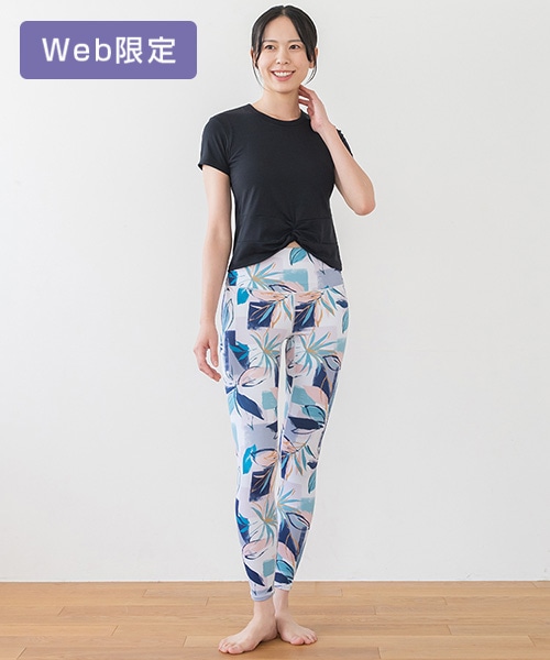 SUKALA】カップ付きTシャツ＆レギンスセットアップ(Sサイズ アイボリー