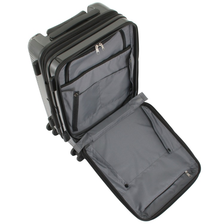 World Traveler／ワールドトラベラー プリマス スーツケース 機内