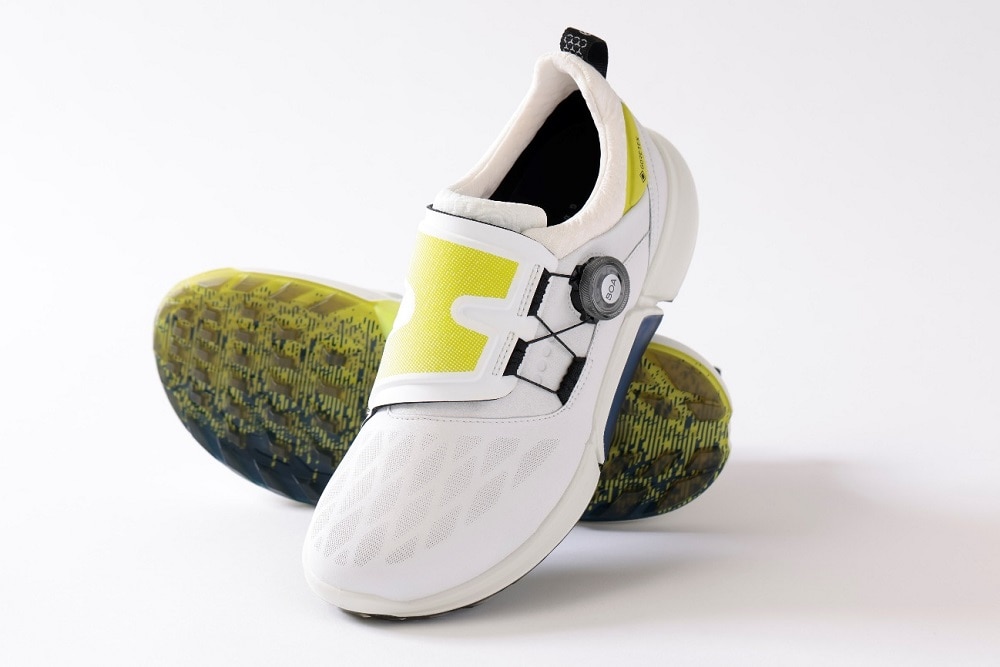 ECCOから初・天然皮革ラップ型シューズが登場！【バイオム