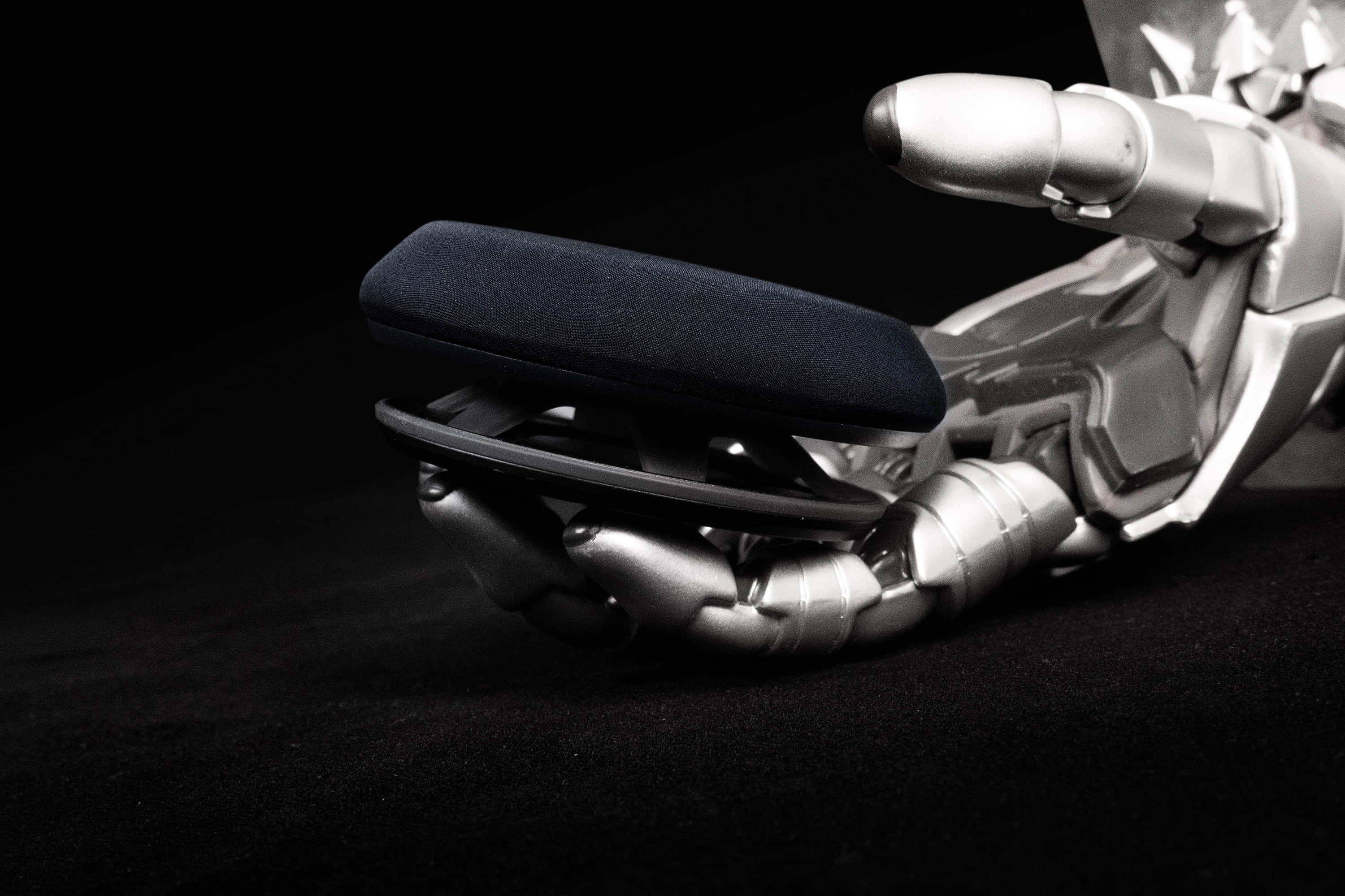 hover-wrist-main.jpg?crop=