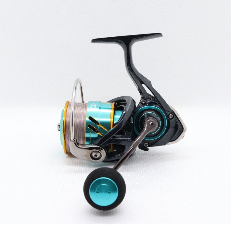 中古品】 ダイワ スピニングリール エメラルダス MX 2508PE 2017年