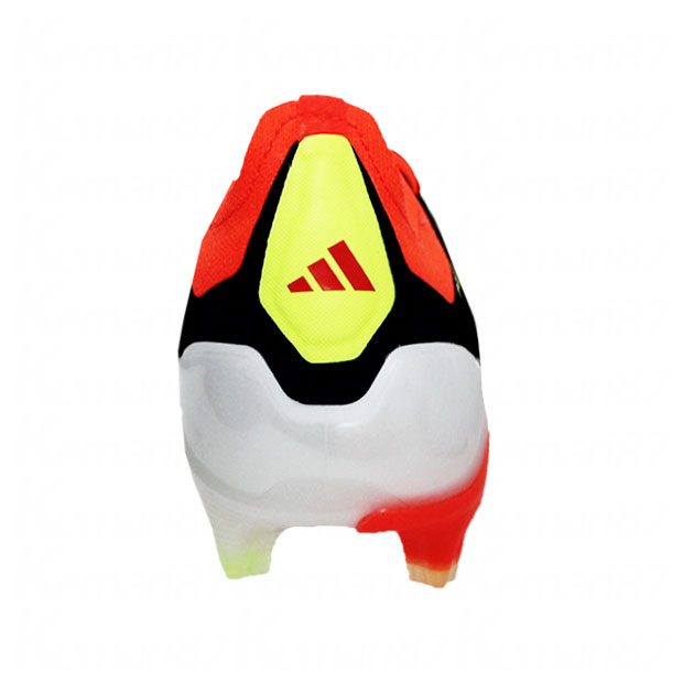 プレデター ELITE L FG コアブラック×フットウェアホワイト | ゲキサカ