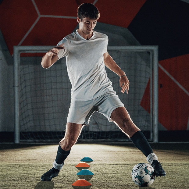 PRO-S BLADE シンガード ブラック×ゴールド | ゲキサカFCストア