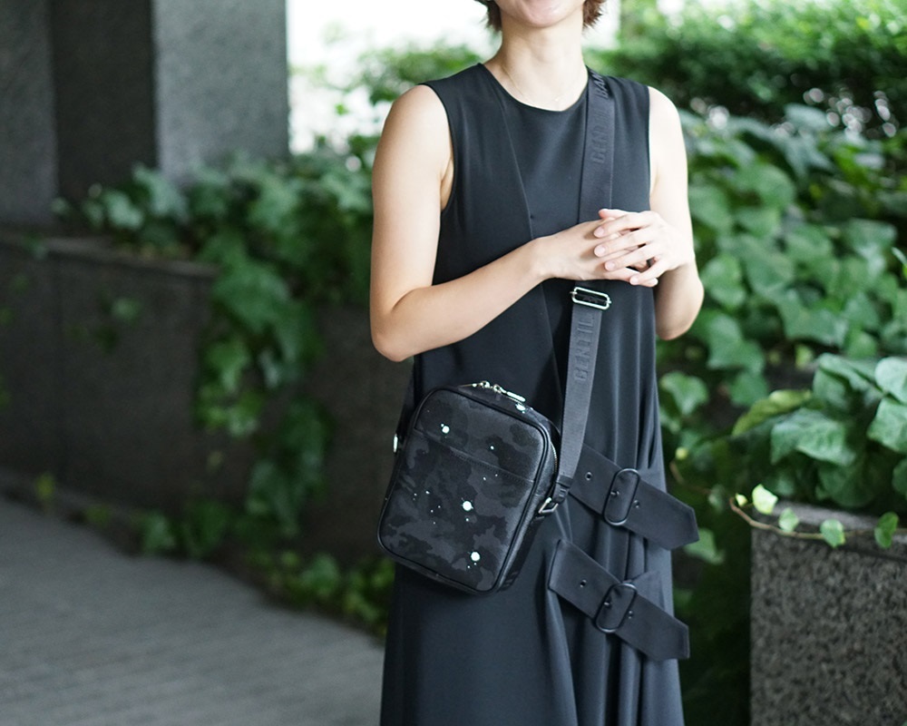 GENTIL BANDIT クロスボディバッグ ブラックカモ|GENTIL BANDIT 公式