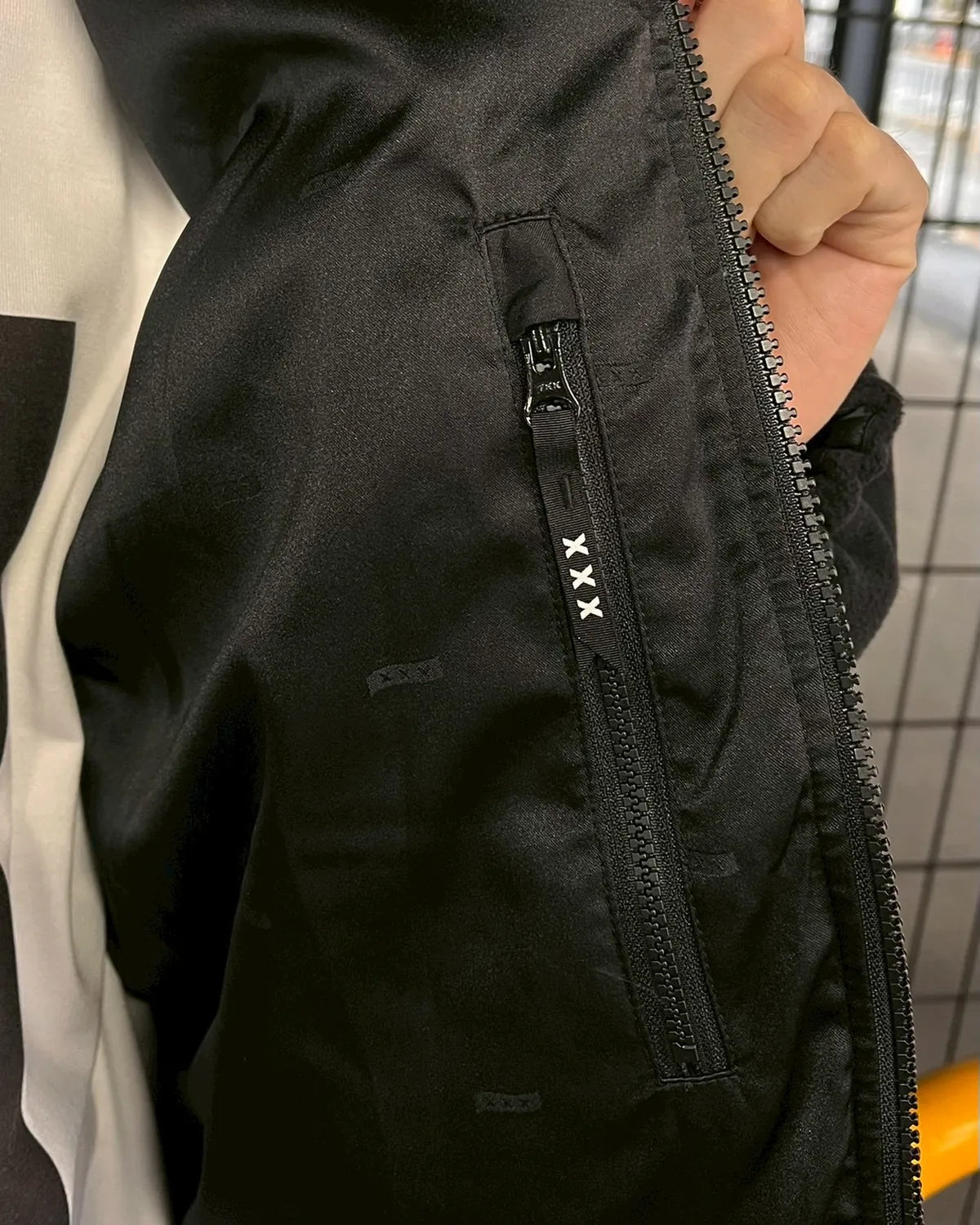 GOD SELECTION XXX(ゴッドセレクショントリプルエックス) / DOWN