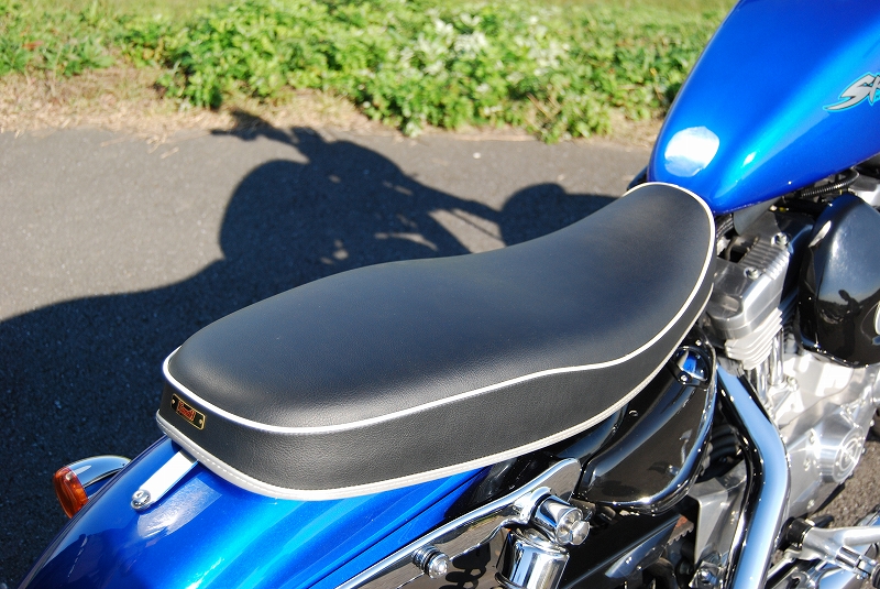 04～スポーツスター ダブルシートCプレーン 【S-5613CP】 | K&H