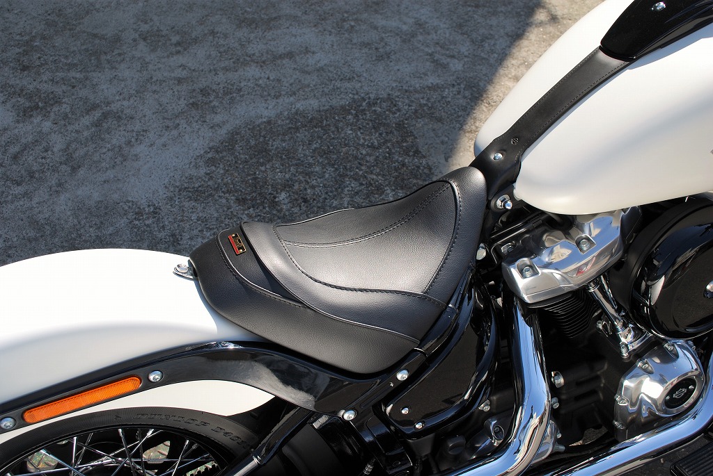 FXBB FLSL リーチシートプレーン STREETBOB / SOFTAILSLIM ストリート