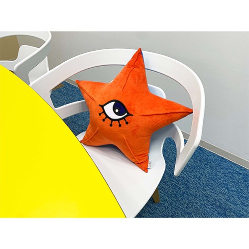 真・女神転生 30周年記念 デカラビアクッション: グッズ・文具