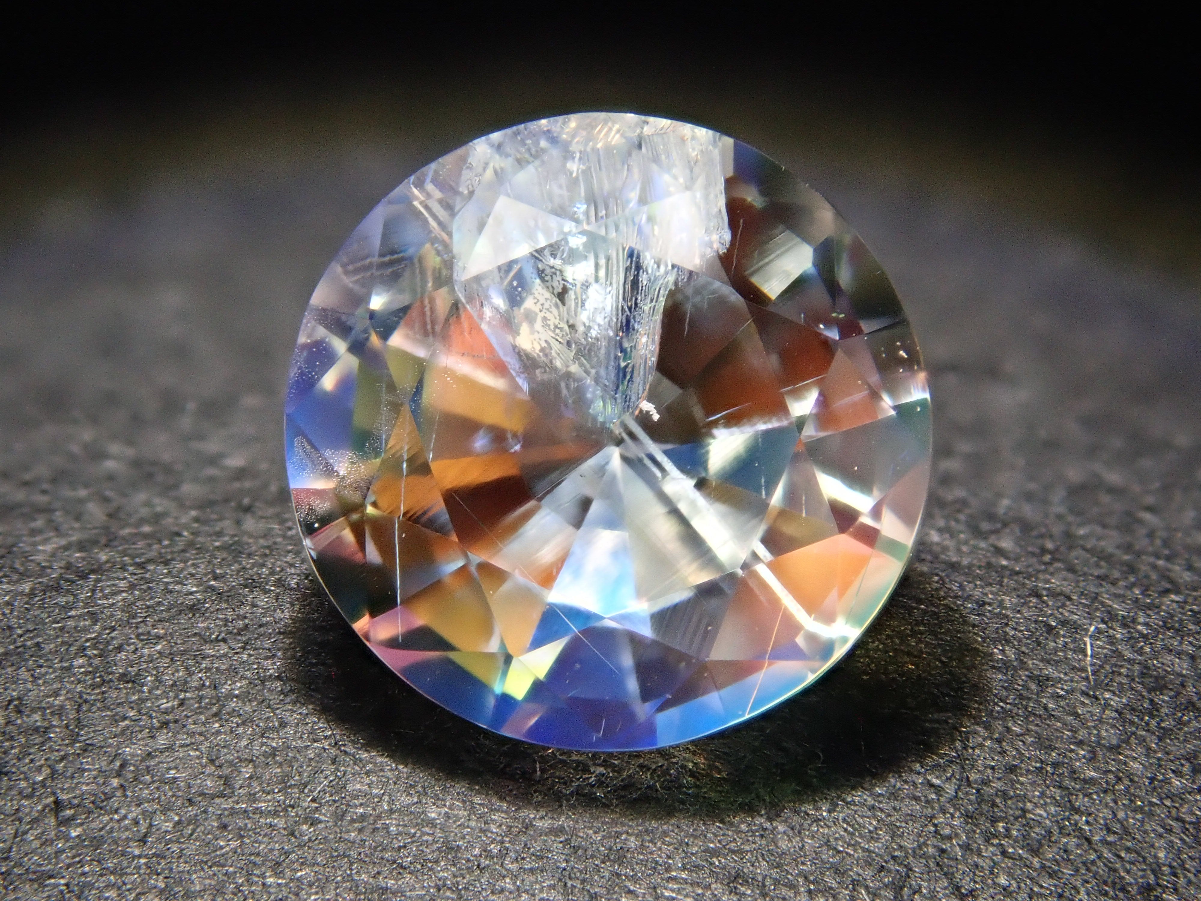 アンデシン・ラブラドライト（通称名 レインボームーンストーン