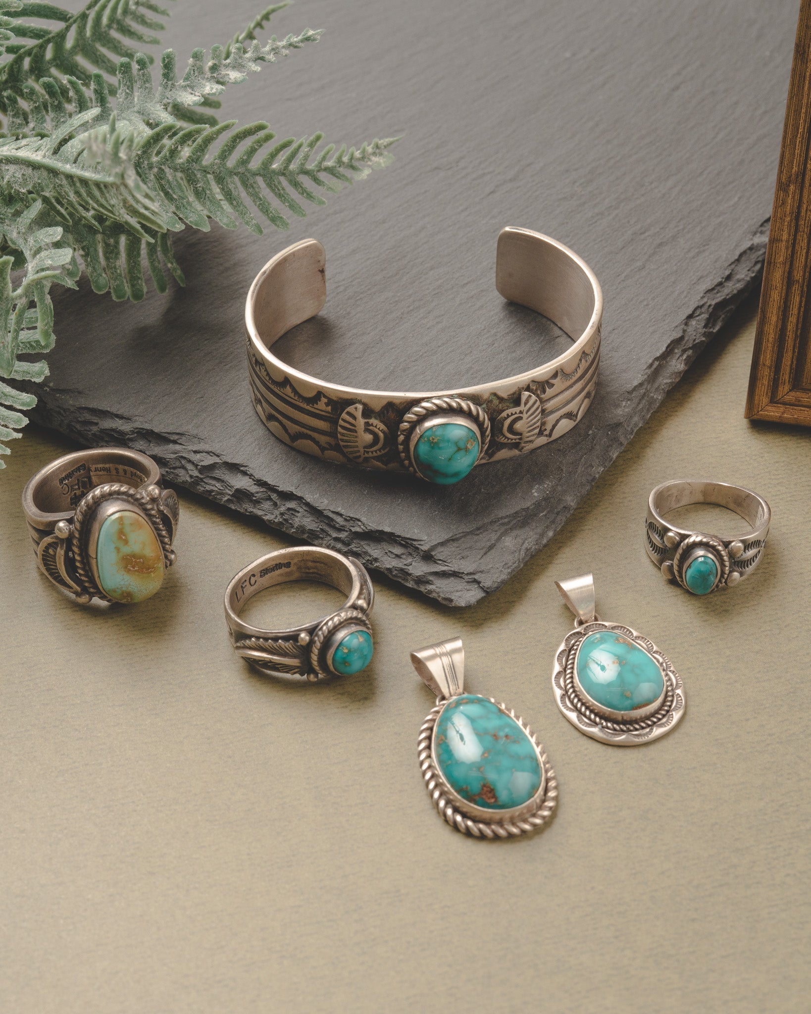 ランダーブルー ｜ LFC Lowry Family Collection公式オンライン