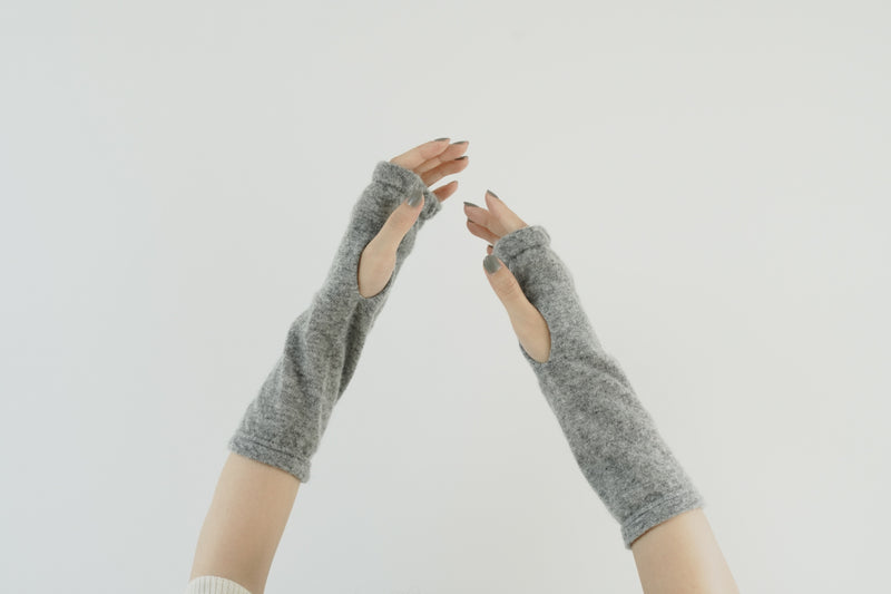 OLTASカシミヤアームウォーマー ＃ライトグレー – Makuake STORE