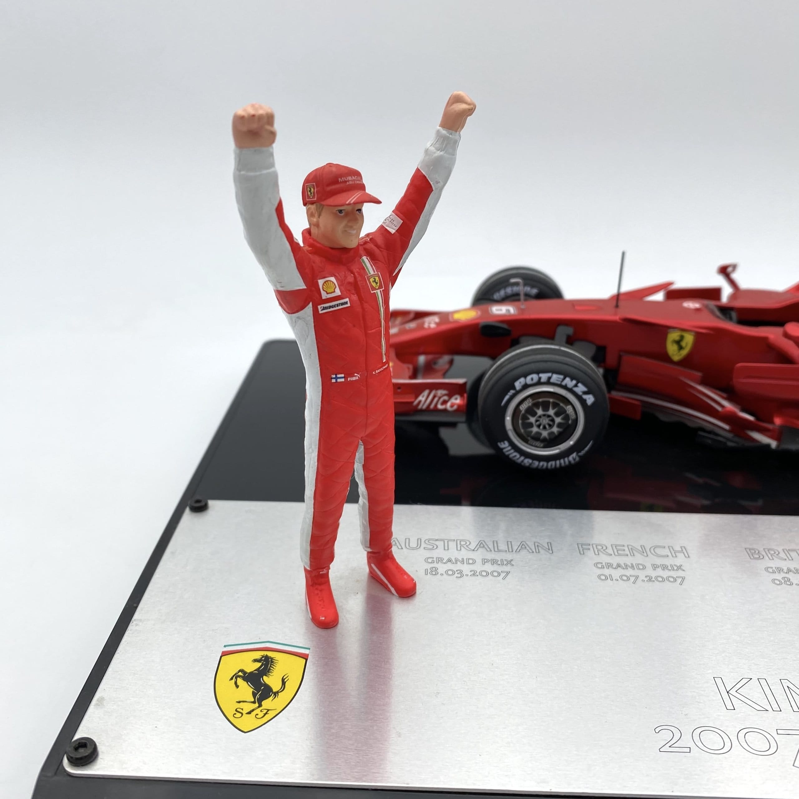 Hotwheels F1 model Hotwheels 1/18 Ferrari F2007 Kimi Raikkonen F1