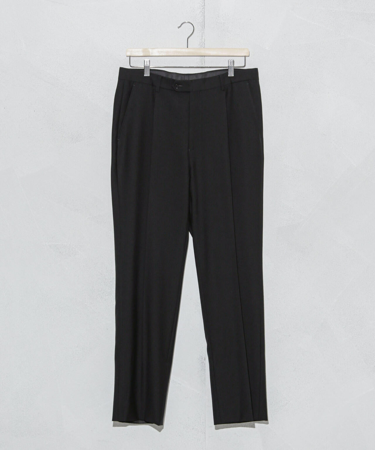 ESSENTIAL LINE｣フォーマルブラックトラウザー