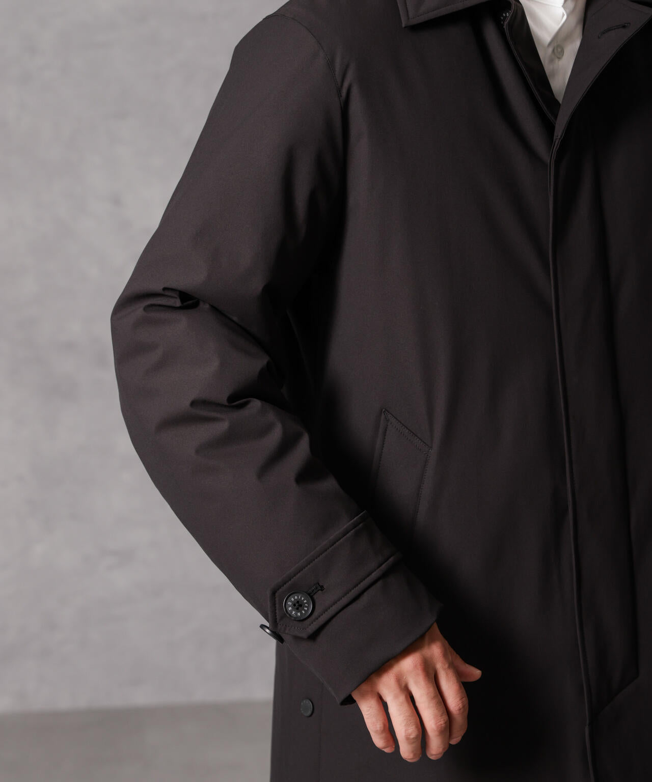 西川ダウン(R)」ステンカラー ダウン