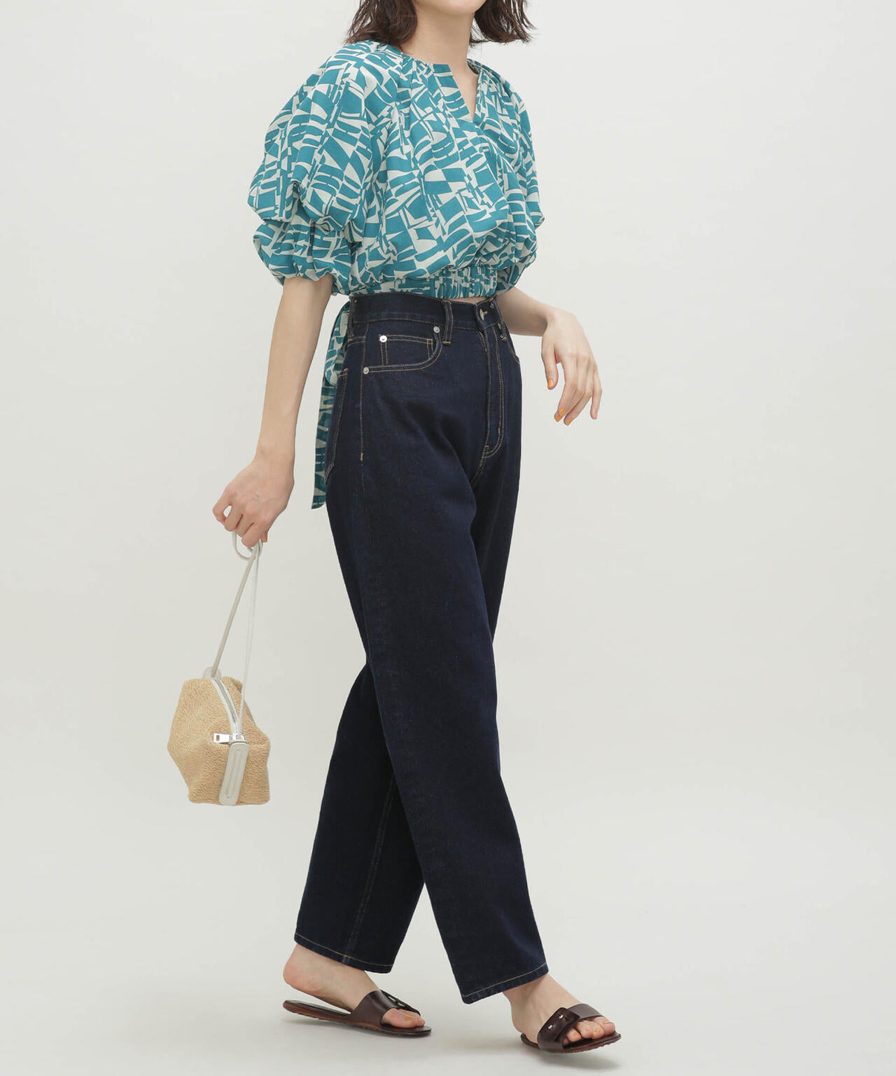 LB.03/幾何学柄バルーンスリーブブラウス