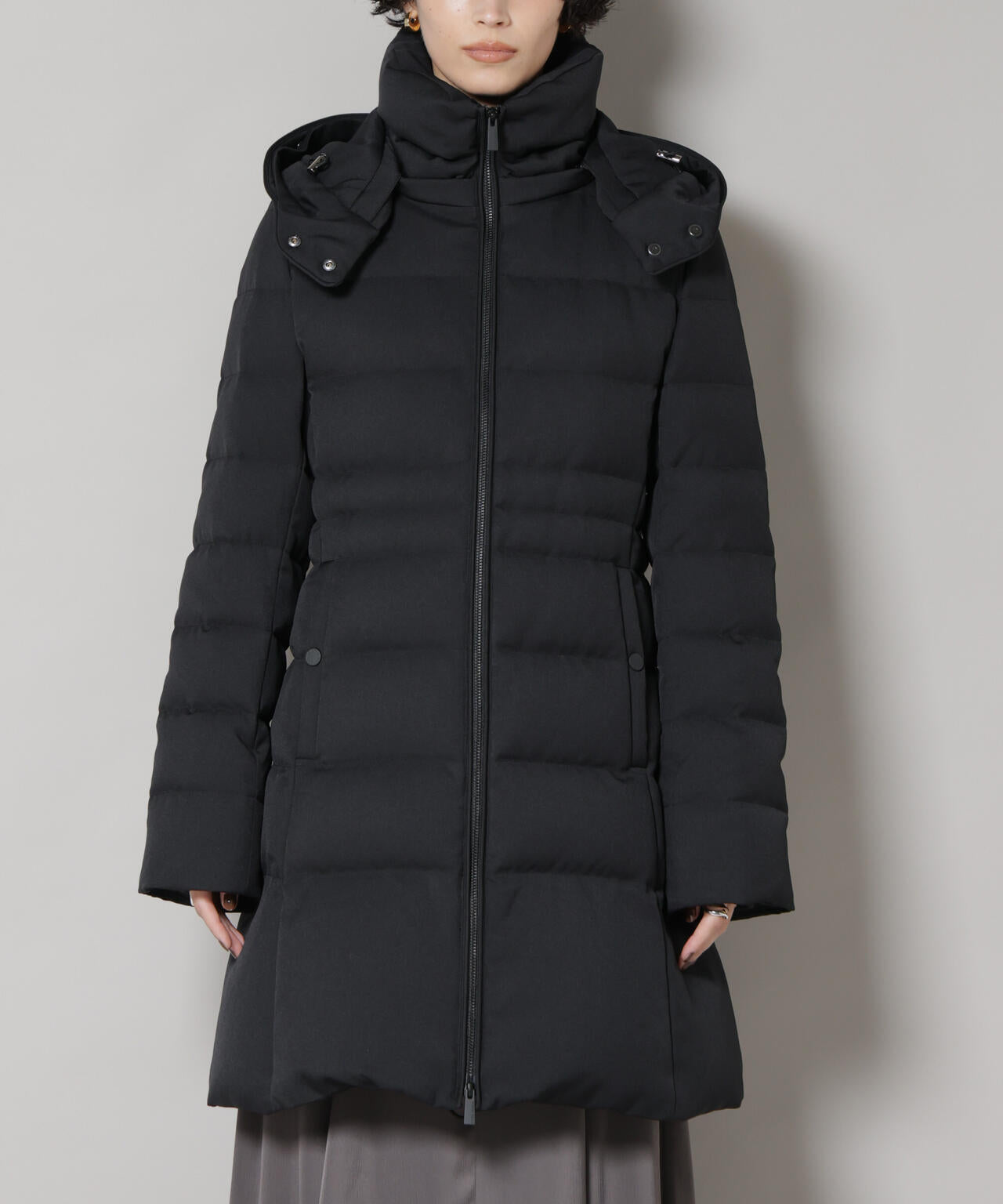 西川 ダウン (R)」サージ ロング ダウン