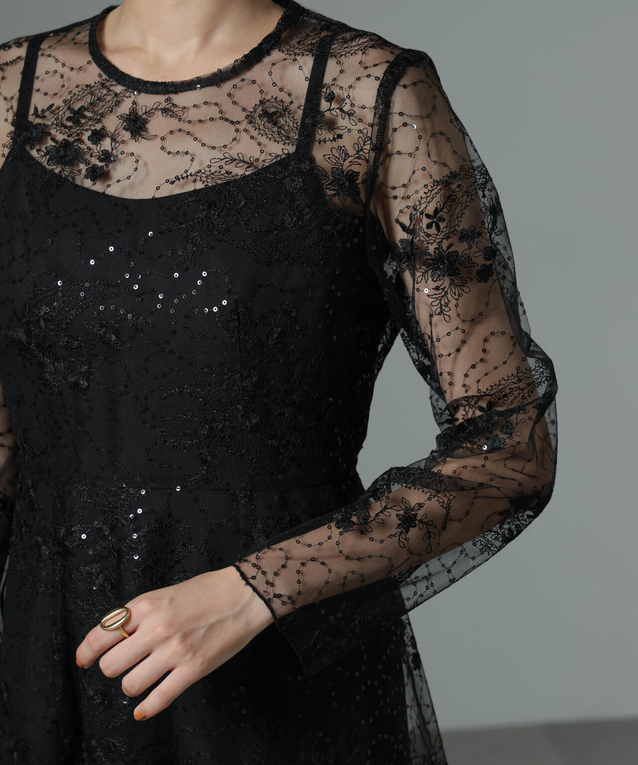 kaene / スパンコール エンブロイダリー ドレス