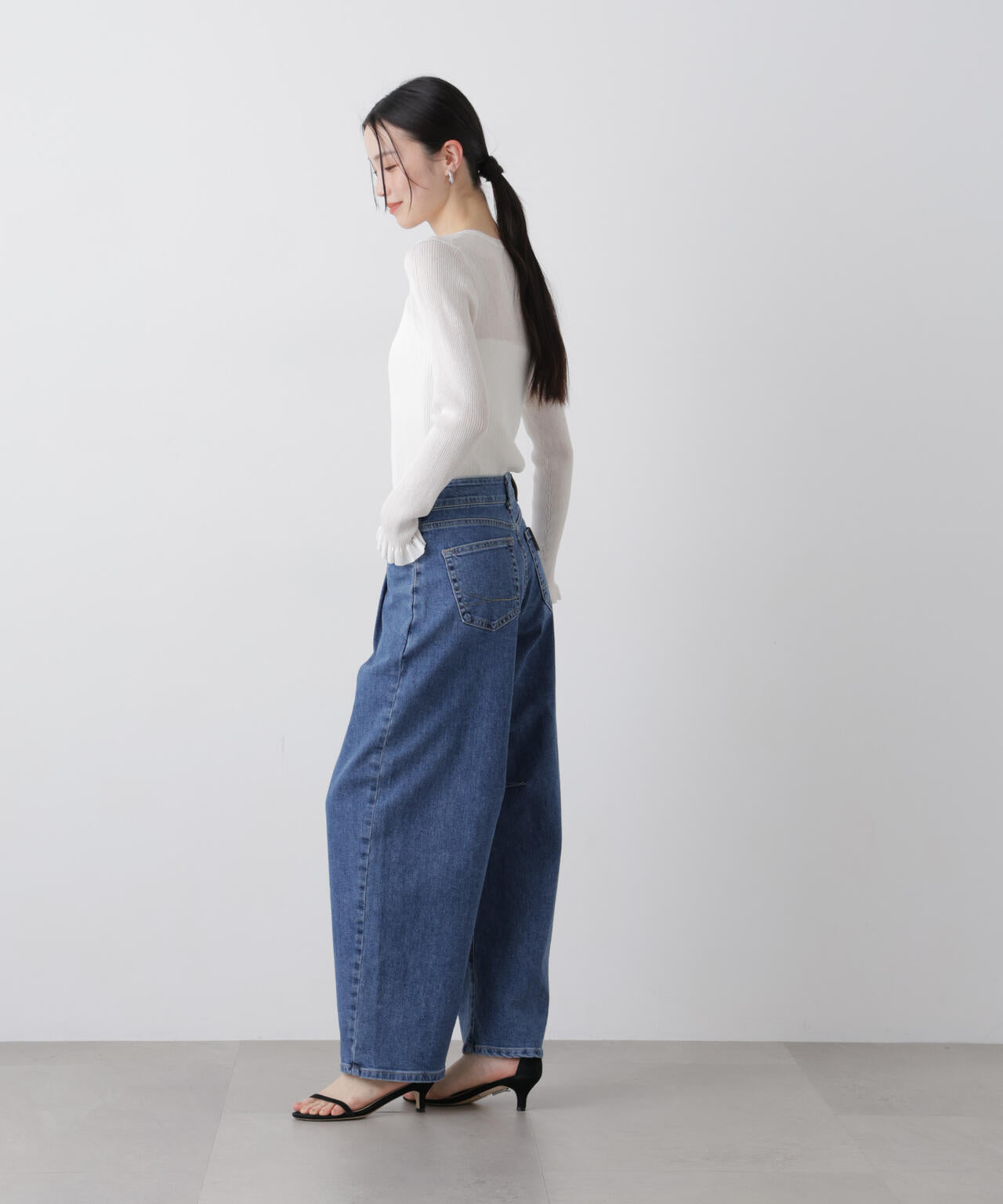 SOMETHING / HANA TUCK CURVE TAPERED