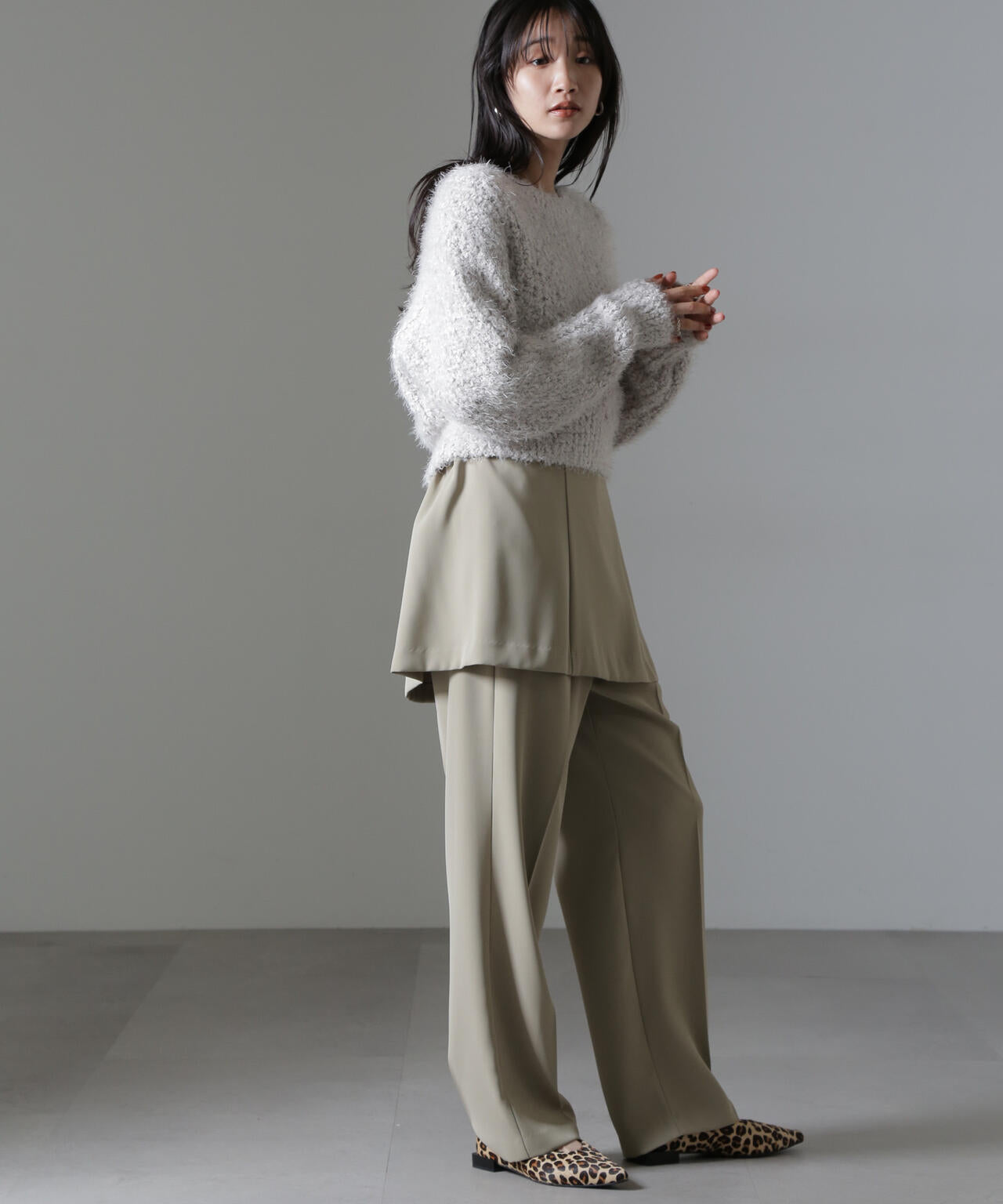 モールフェザー クロップド ニット トップス