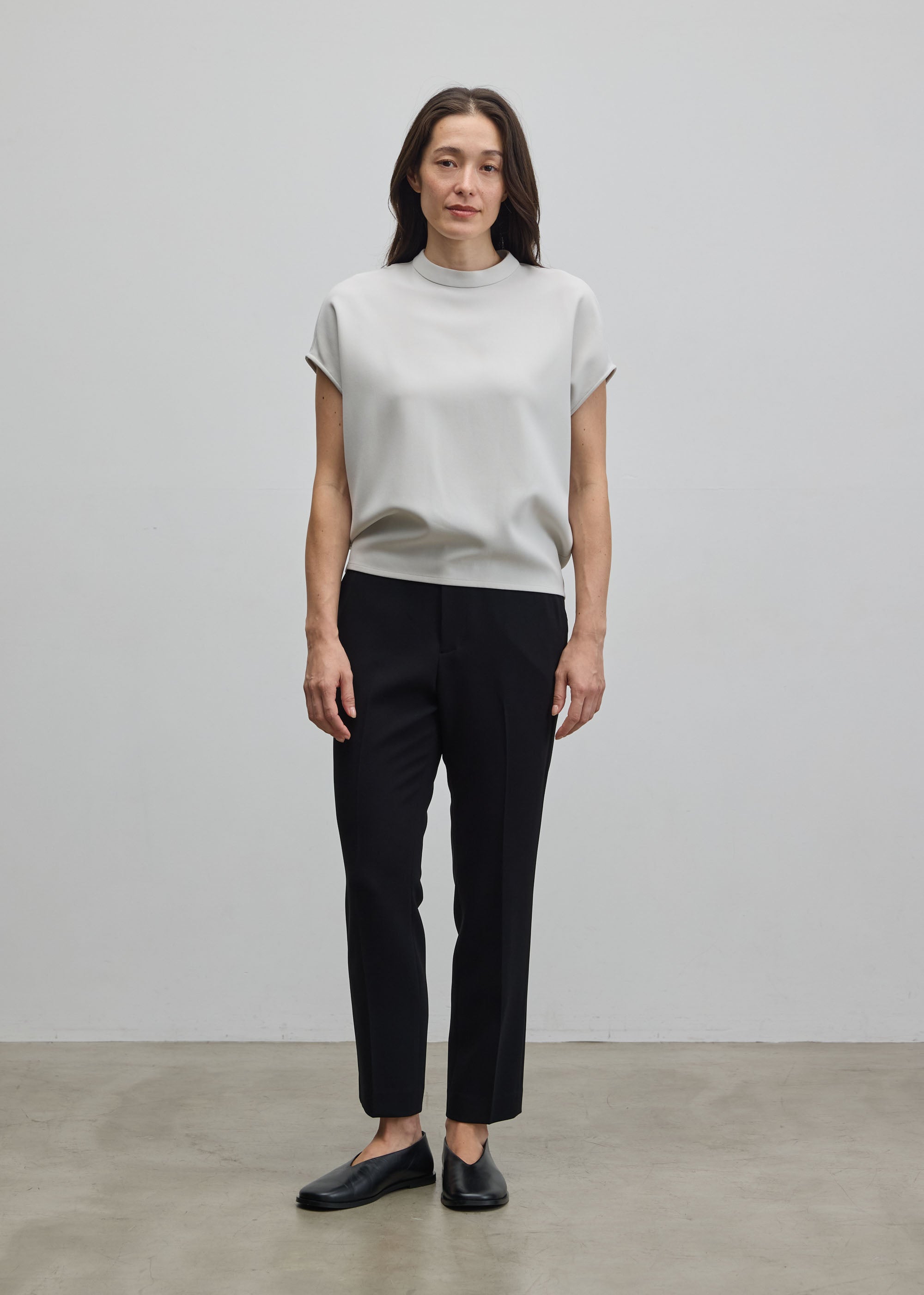 スタンドカラーコクーンブラウス - SOÉJU online store｜上質な大人の