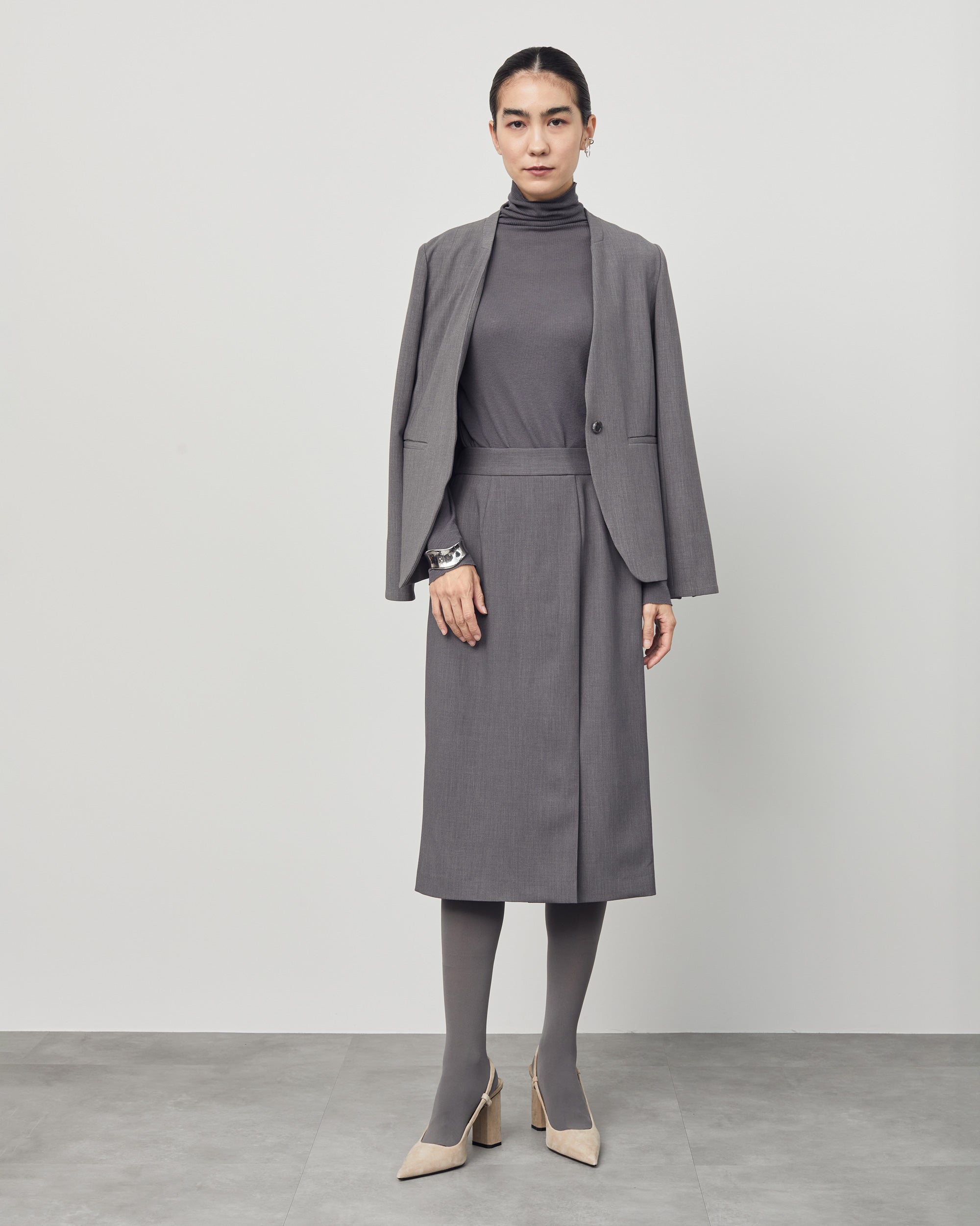 ウールライクタイトスカート - SOÉJU online store｜上質な大人の女性