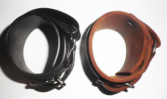 assemble a.k.a. affa WEIGHTLIFTING WRISTBAND | MUDAMUDA DAM