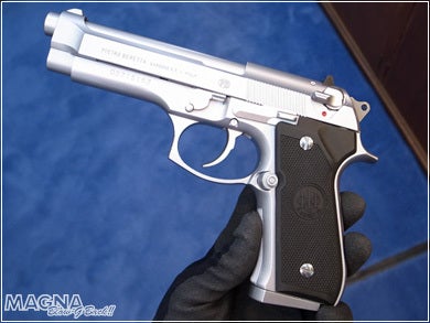 最もヘビーなアイノックス！「WA【ベレッタ】M92FS INOX／ソルト」絶賛