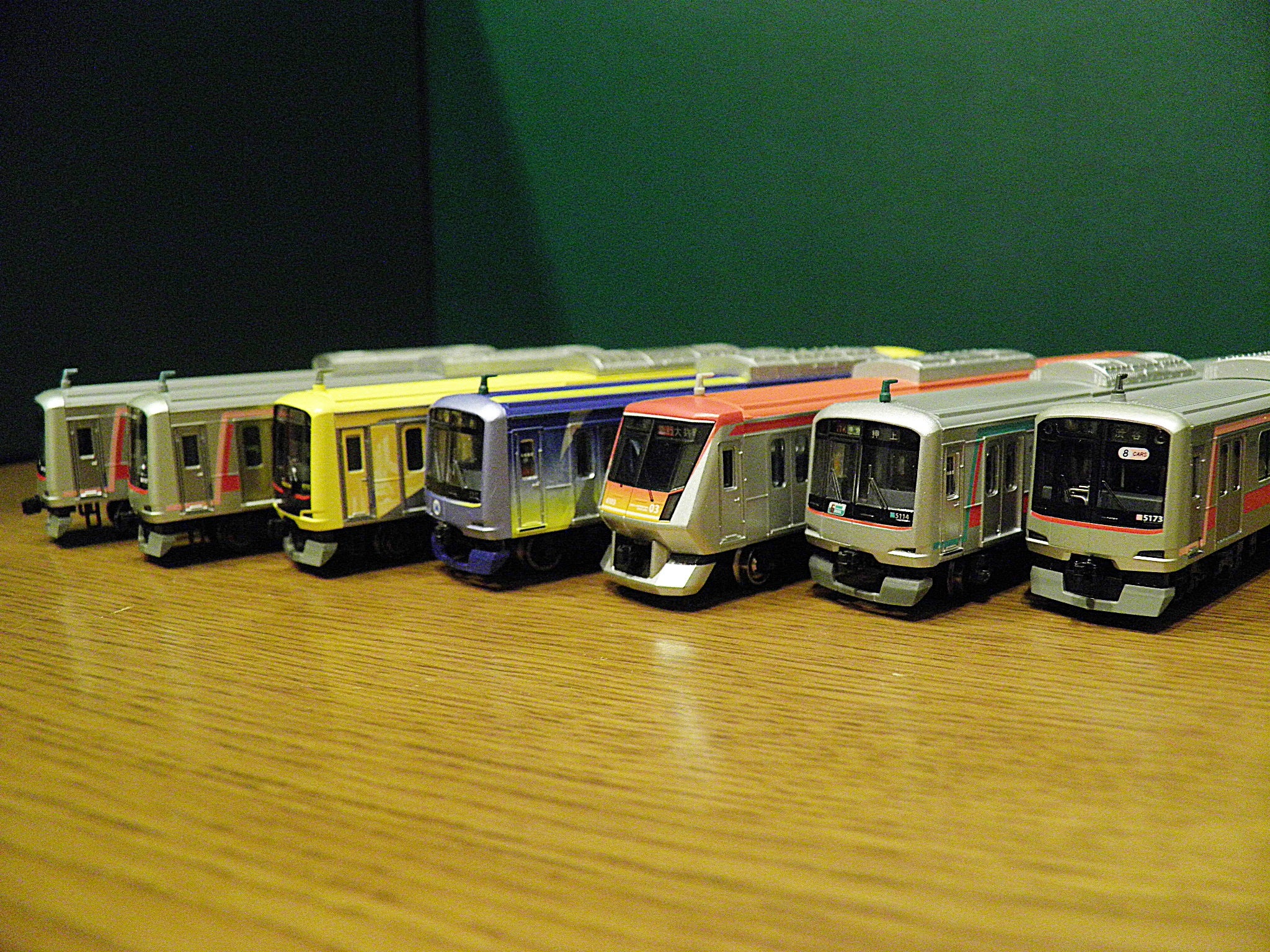KATO 東急5050系 8両セット（特別企画品）が来たので、色々と並べて
