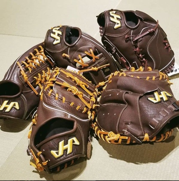 ハタケヤマ限定の和牛軟式！今年のカラーは【カーキ】 | ベースボール